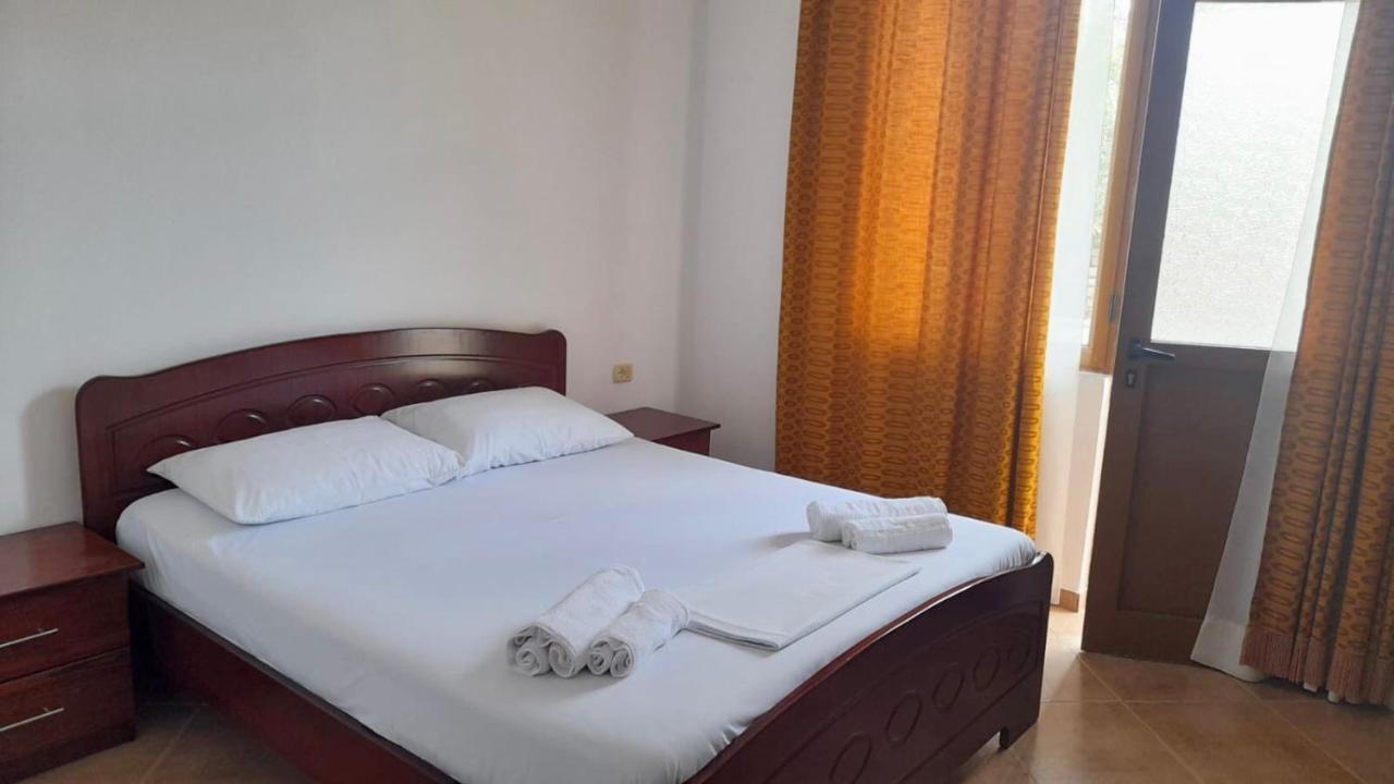 Vita Apartment - Spacious Garden And Balcony 5 Min To Beach & Center Ksamil Exterior photo